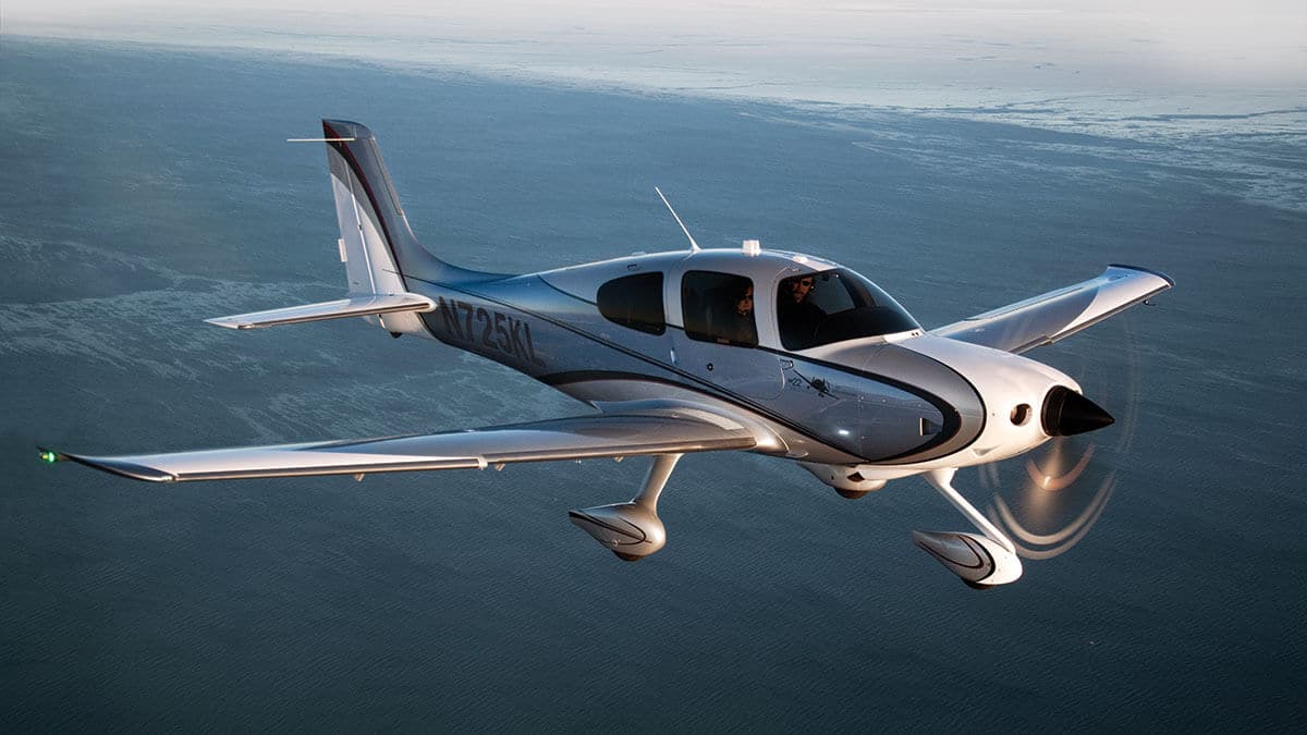 private charter flight of a cirrus mid-air